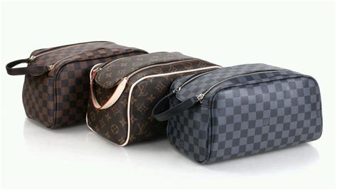 louis vuitton wash bag 26|Louis Vuitton wash bag men.